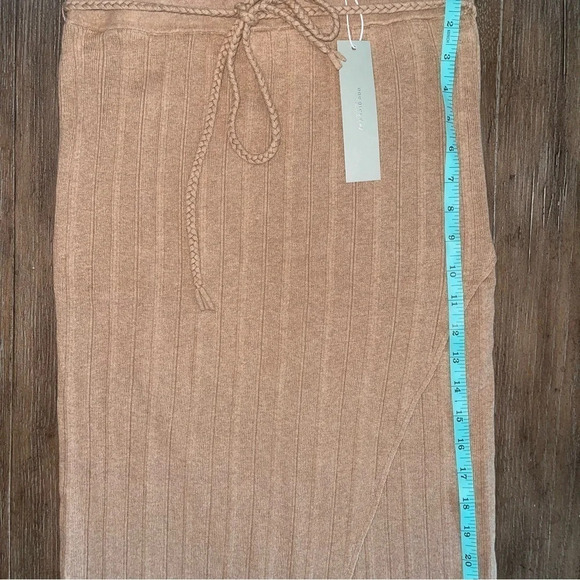 REVOLVE One Grey Day Women’s M Tan Ribbed Cashmere & Cotton Knit Long Maxi Skirt - Picture 6 of 11